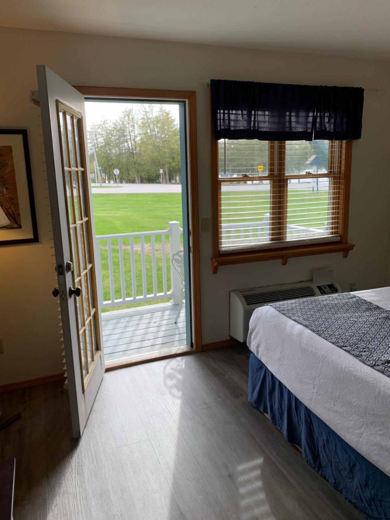 Harbor Light Inn Gills Rock Экстерьер фото
