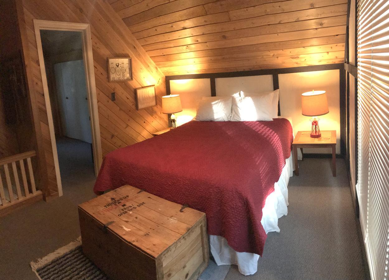 Harbor Light Inn Gills Rock Экстерьер фото