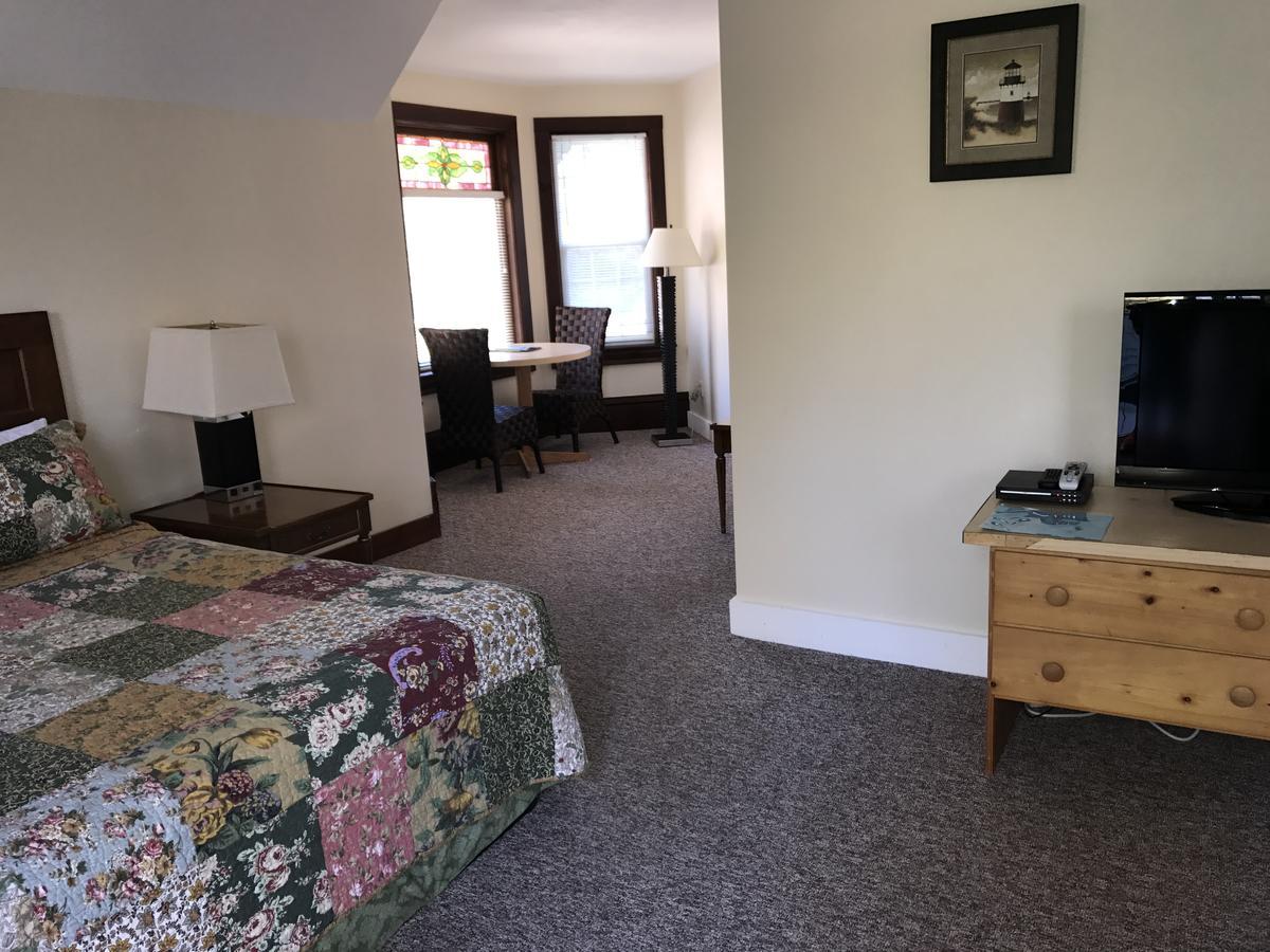 Harbor Light Inn Gills Rock Экстерьер фото